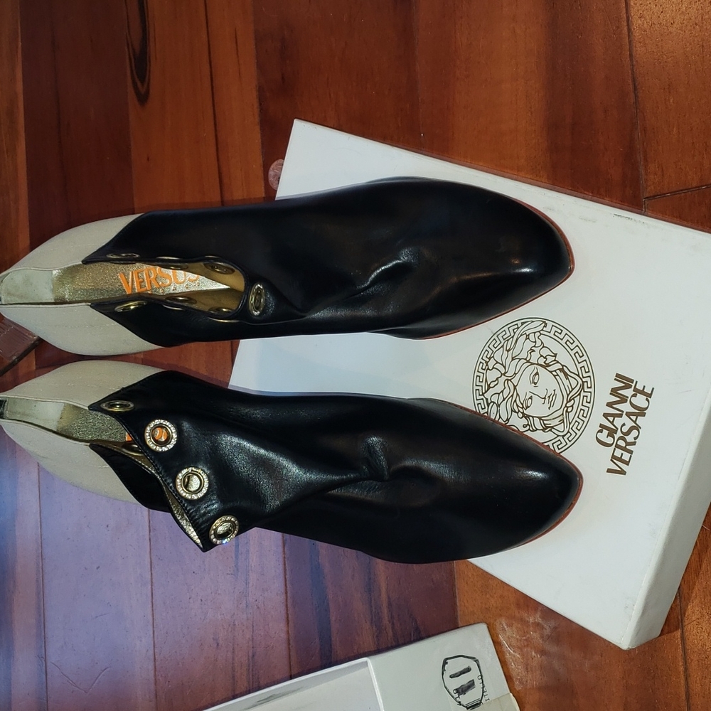 GlANNI Versace shoes